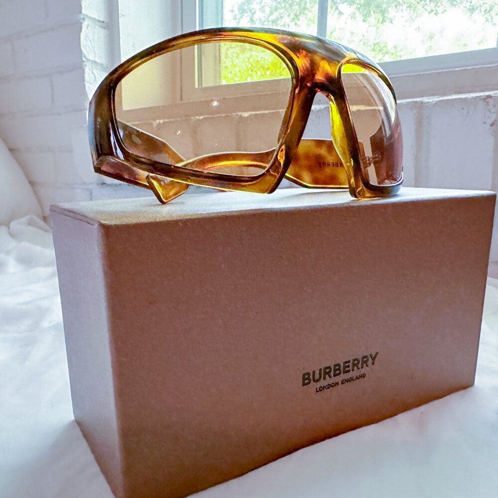 ASOB (As Seen on Bono @ Sphere) Burberry Auden Havana Sunglasses